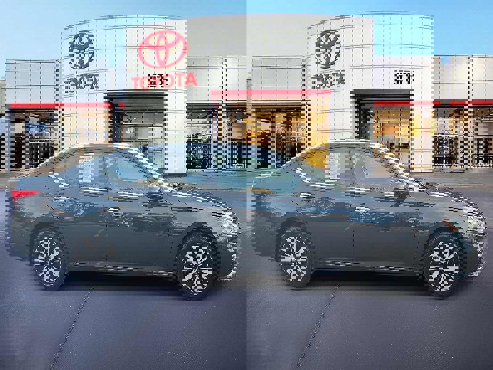 Used 2019 Nissan Altima 2.5 SV image 4