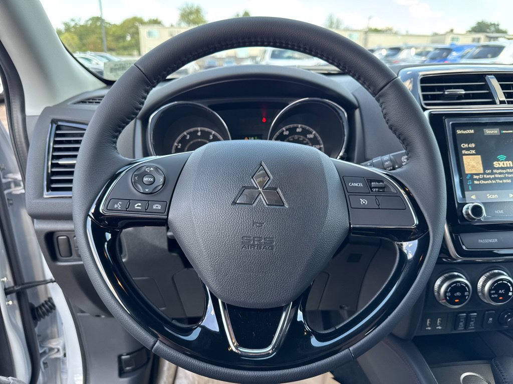 New 2027 Mitsubishi Outlander Sport SE FWD image 8