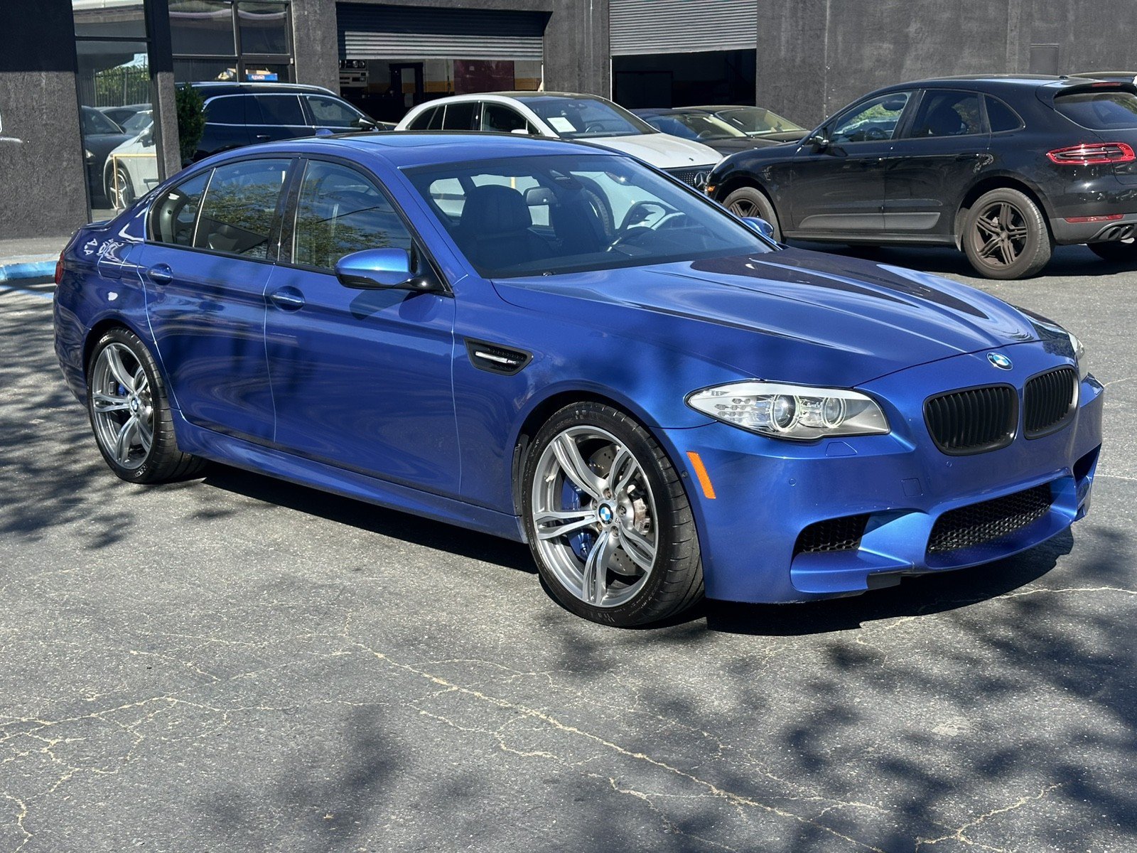 Used 2013 BMW M5 RWD image 7