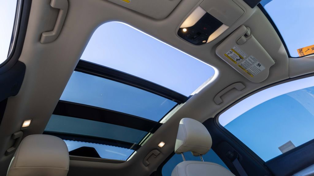 Used 2020 INFINITI QX50 Luxe w/ Navigation Package image 15