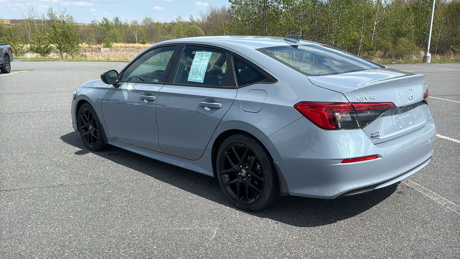 Used 2023 Honda Civic Sport image 9