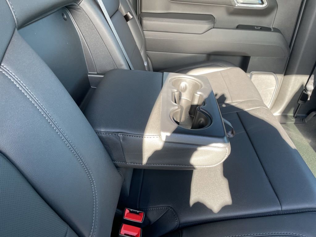 Used 2025 GMC Sierra 1500 SLT w/ SLT Premium Plus Package image 36
