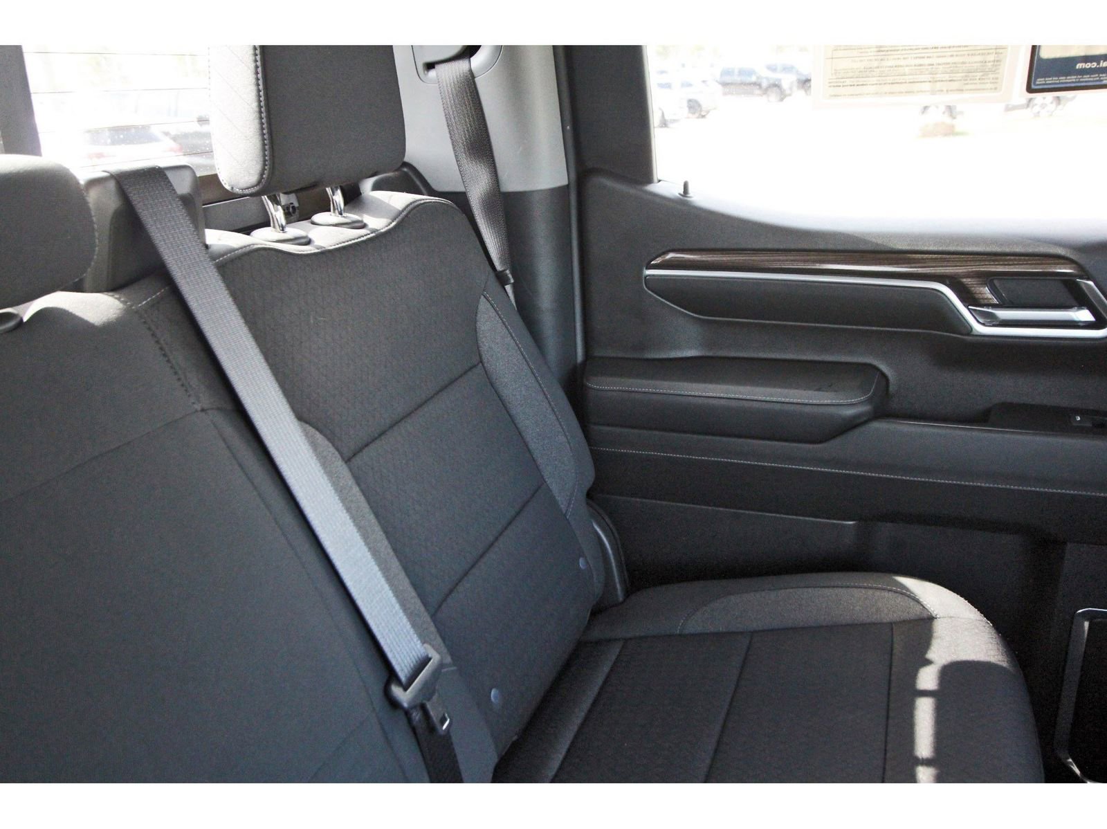 Used 2024 Chevrolet Silverado 1500 LT w/ Z71 Off-Road Package image 15