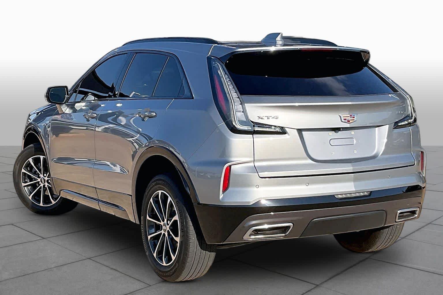 Used 2024 Cadillac XT4 Sport FWD image 13