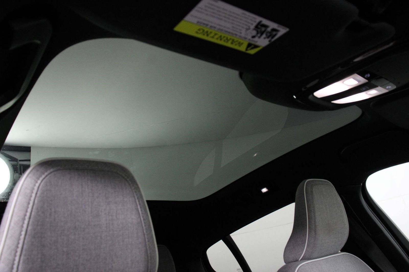 Used 2023 Volvo C40 P8 Recharge Ultimate image 23
