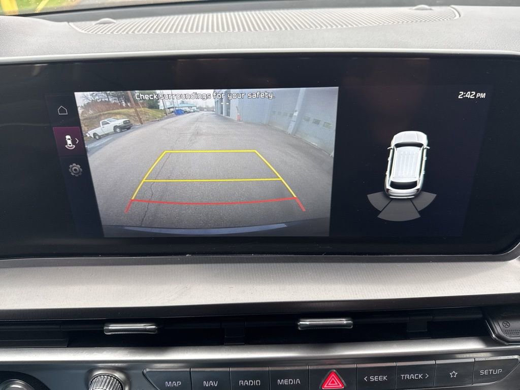 Used 2024 Kia Telluride S image 31