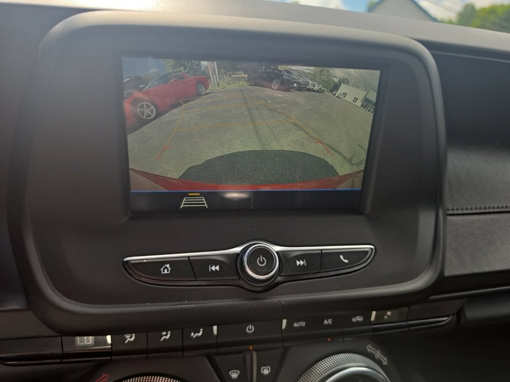 Used 2019 Chevrolet Camaro LT RWD image 22