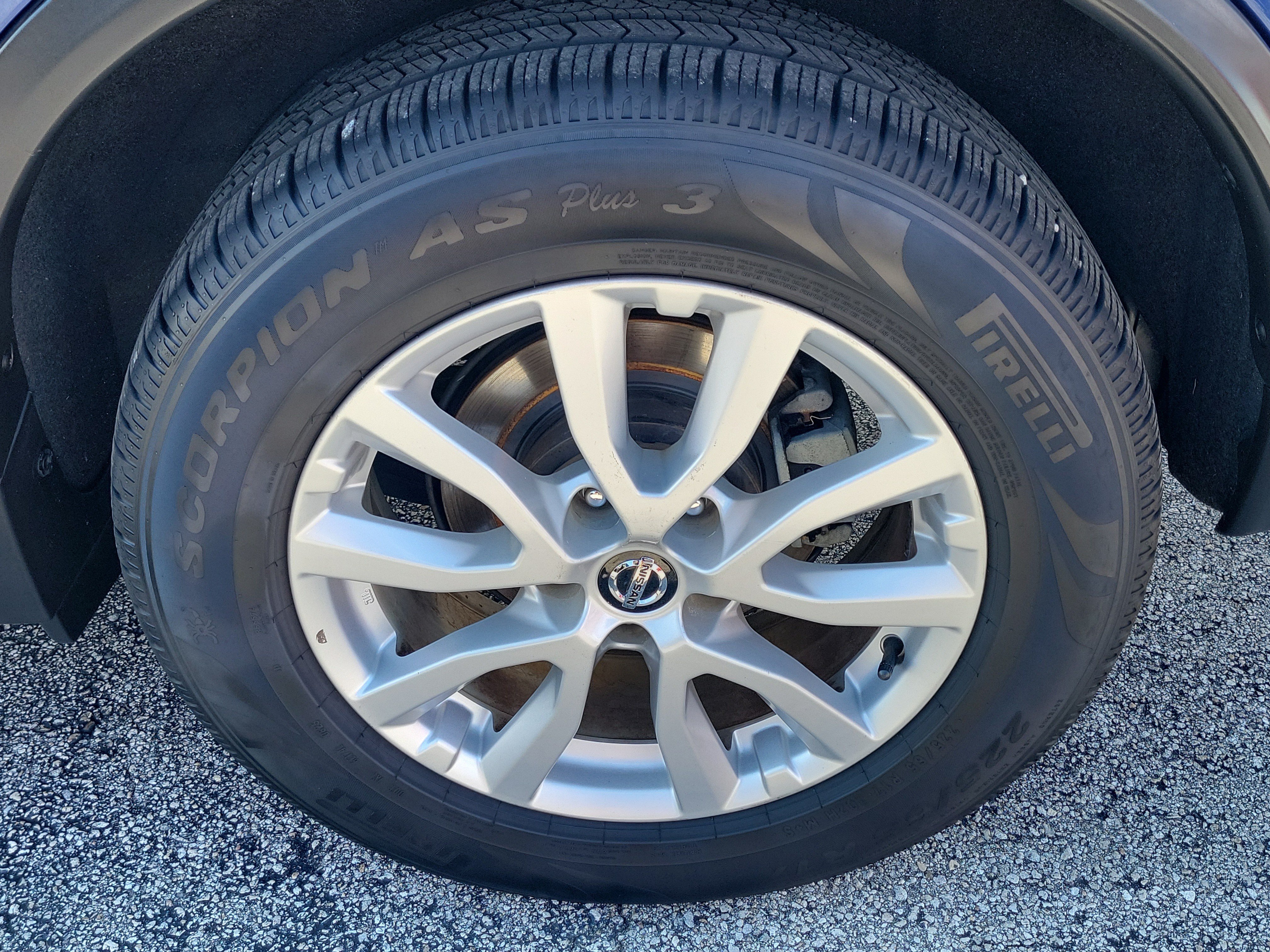Certified 2020 Nissan Rogue SV FWD image 9