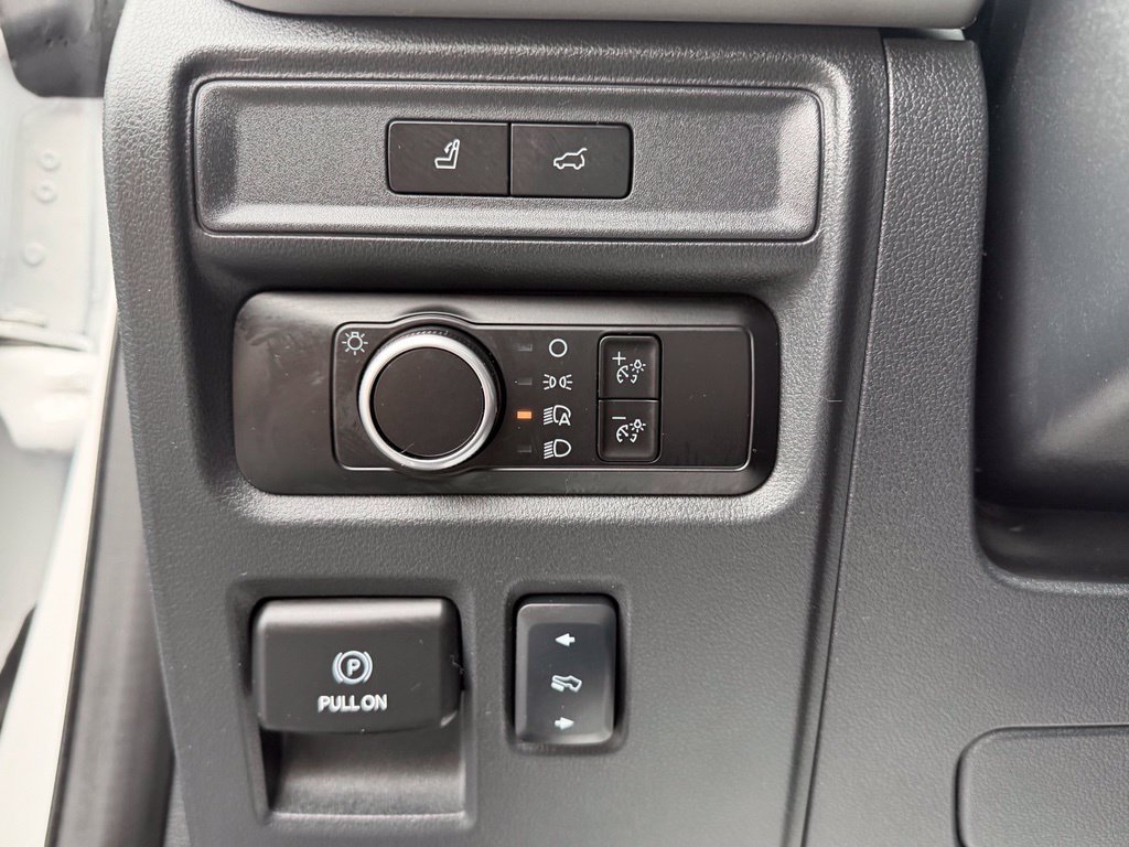 Used 2024 Ford Expedition XLT AWD/4WD image 29