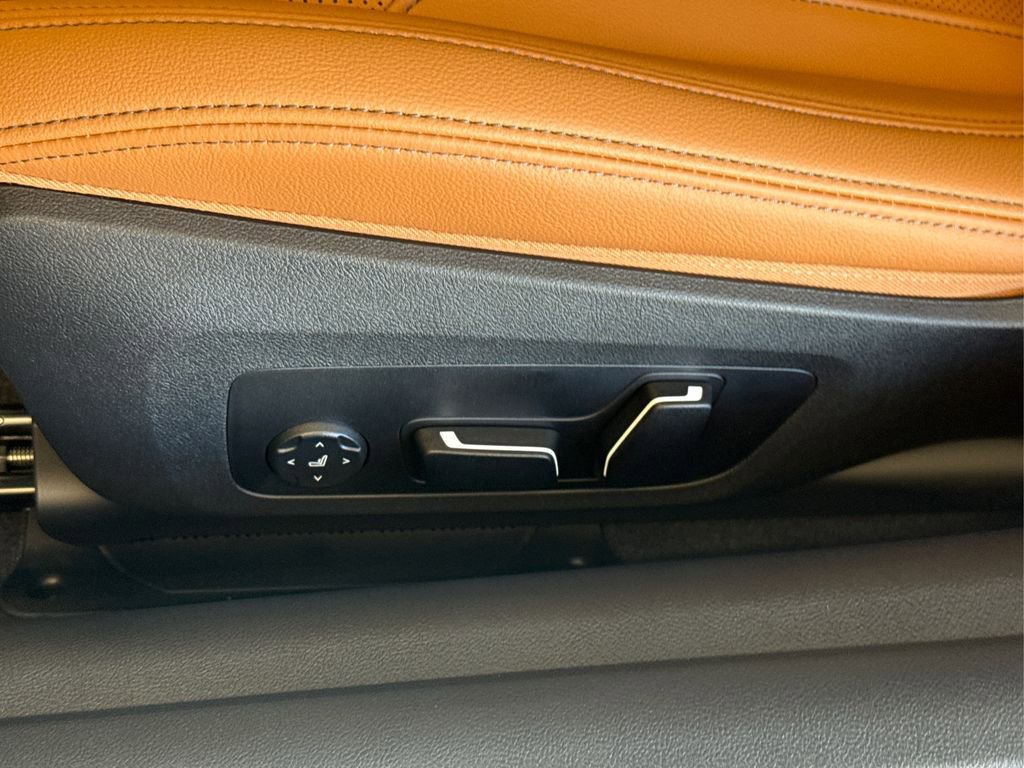 New 2026 BMW M440i Coupe w/ Parking Assistance Package RWD image 24