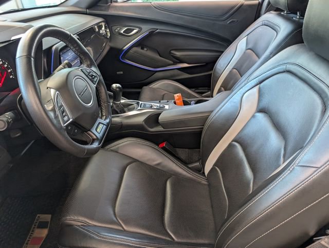 Certified 2021 Chevrolet Camaro LT RWD image 6