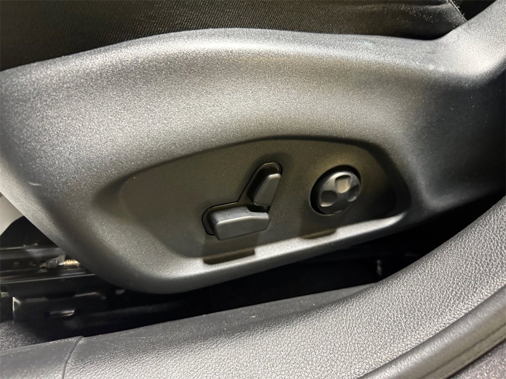 Used 2020 Jeep Compass Latitude image 13