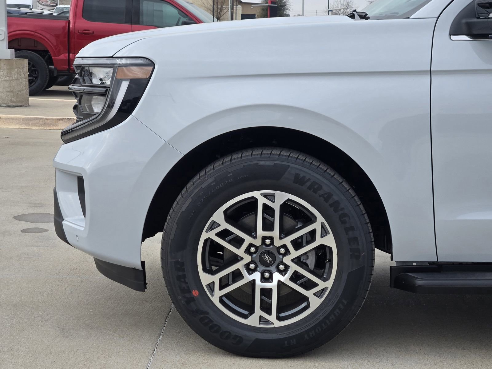 New 2026 Ford Expedition Active RWD image 9