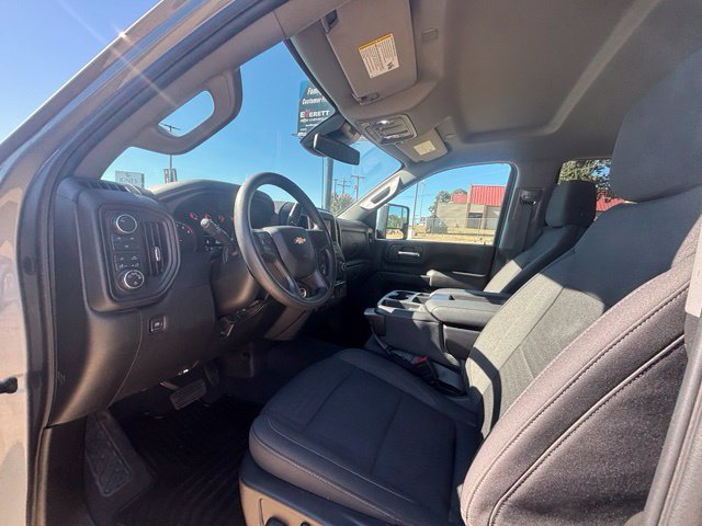 Used 2024 Chevrolet Silverado 2500 Custom w/ Custom Convenience Package AWD/4WD image 11