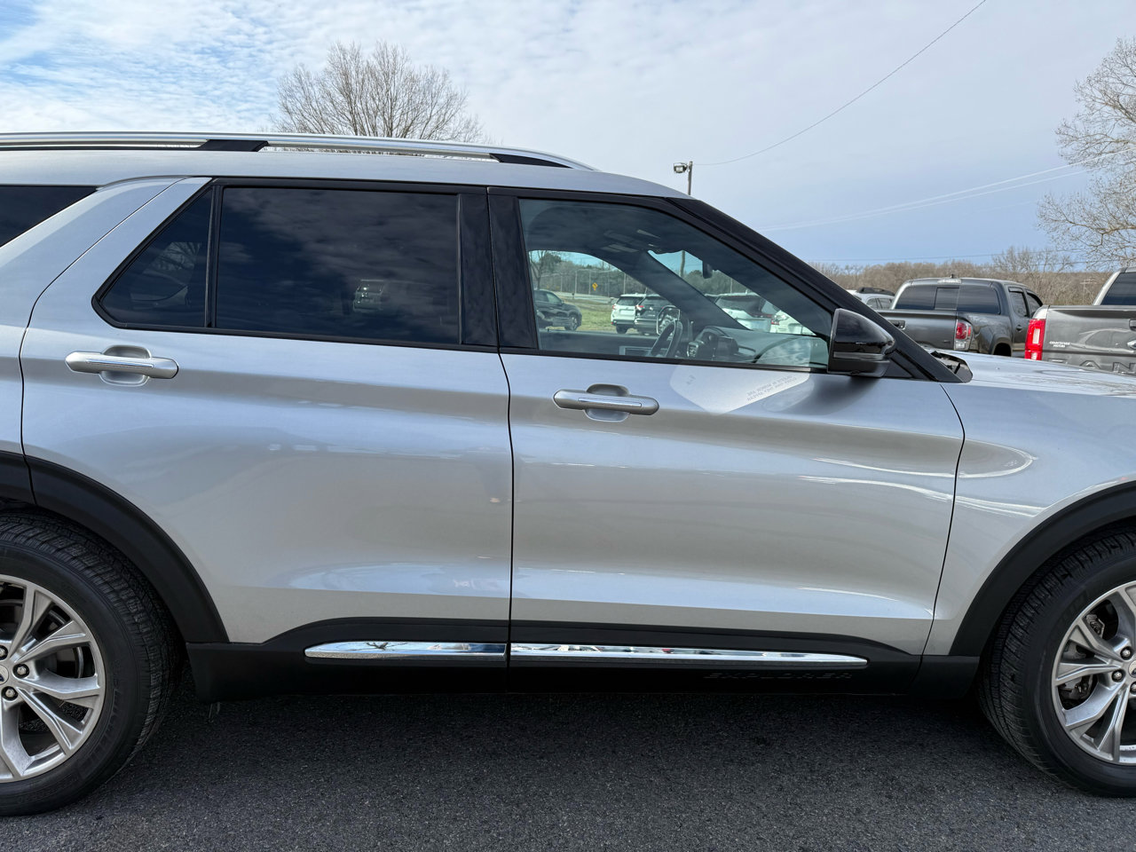 Used 2020 Ford Explorer Limited image 44