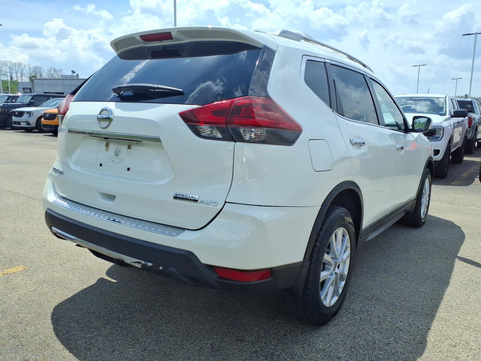 Used 2019 Nissan Rogue S w/ Special Edition Package AWD/4WD image 5