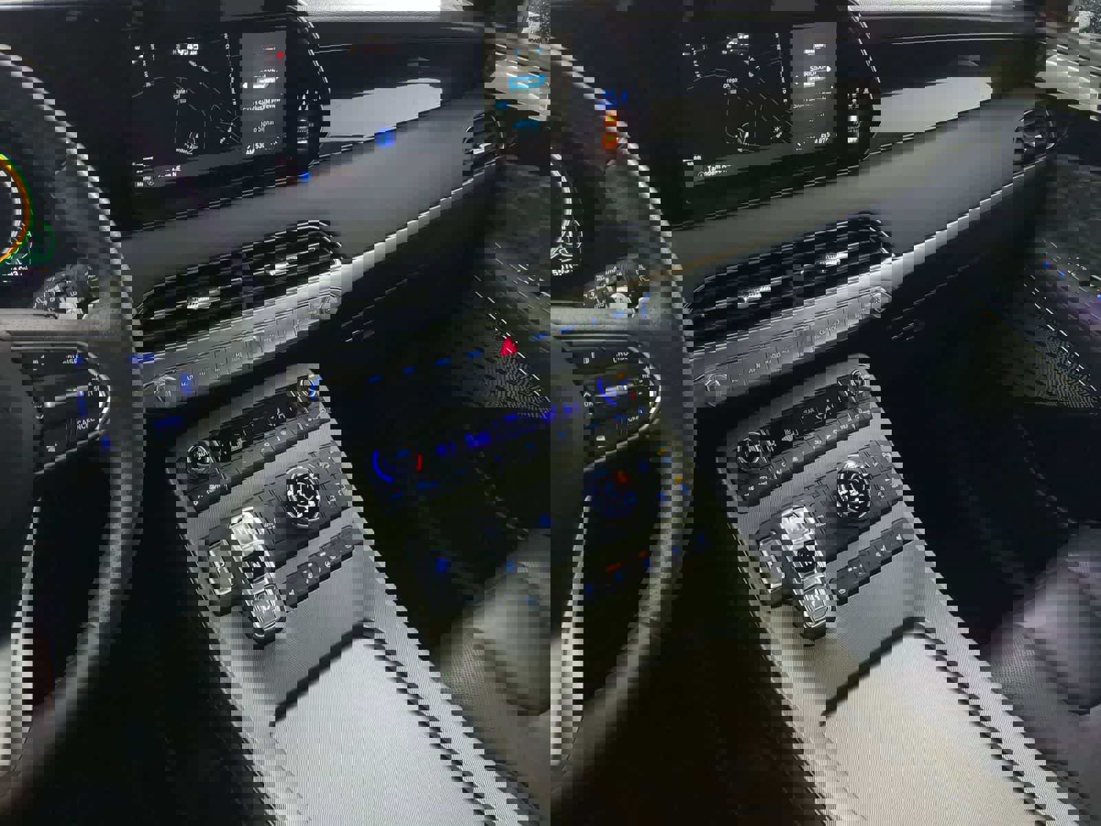 Used 2022 Hyundai Palisade Calligraphy image 26