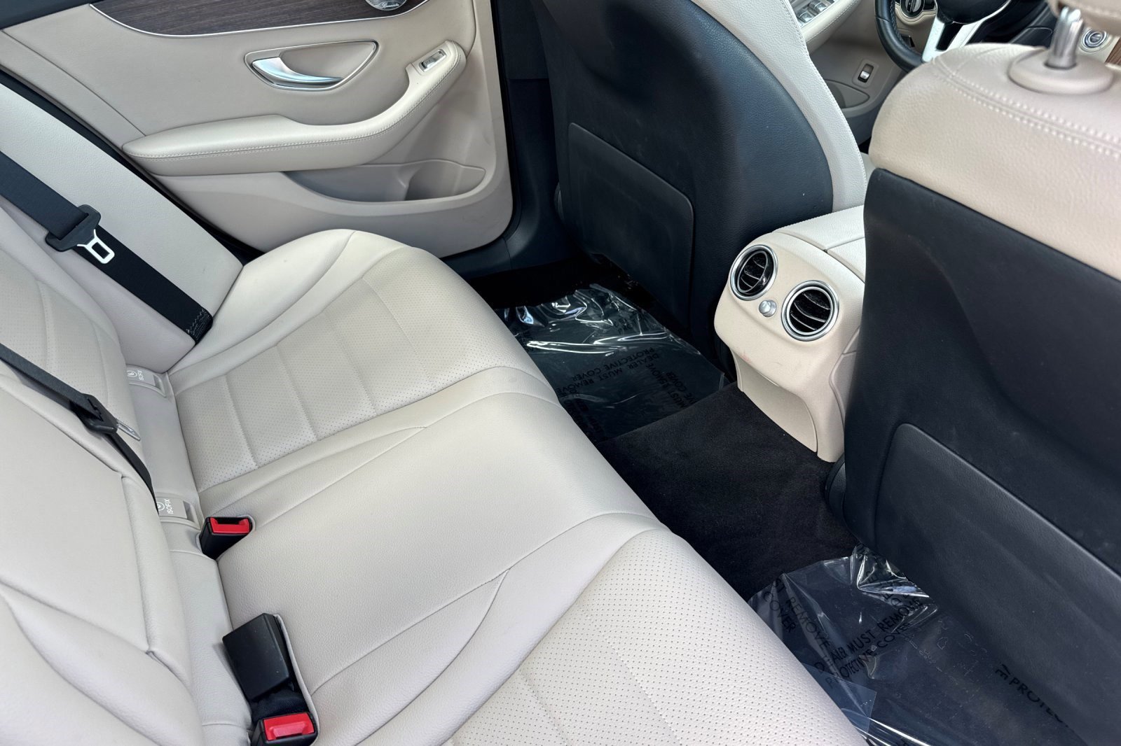 Used 2019 Mercedes-Benz C 300 Sedan image 30