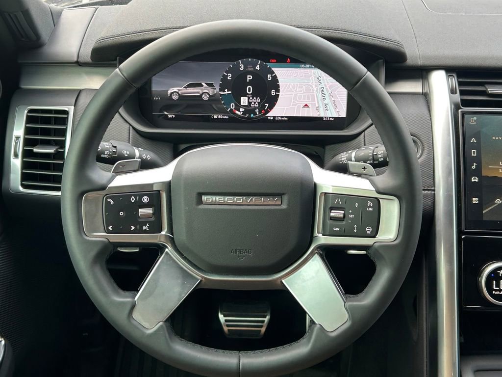 Used 2024 Land Rover Discovery Dynamic SE image 44