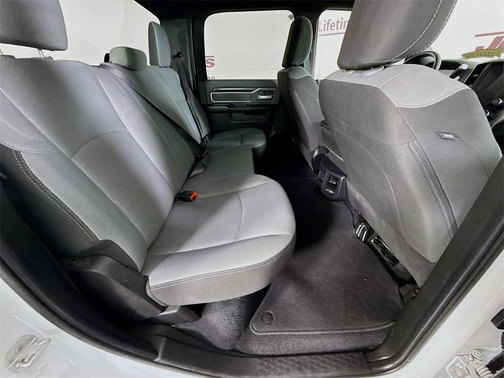 Used 2022 RAM 3500 Big Horn image 30