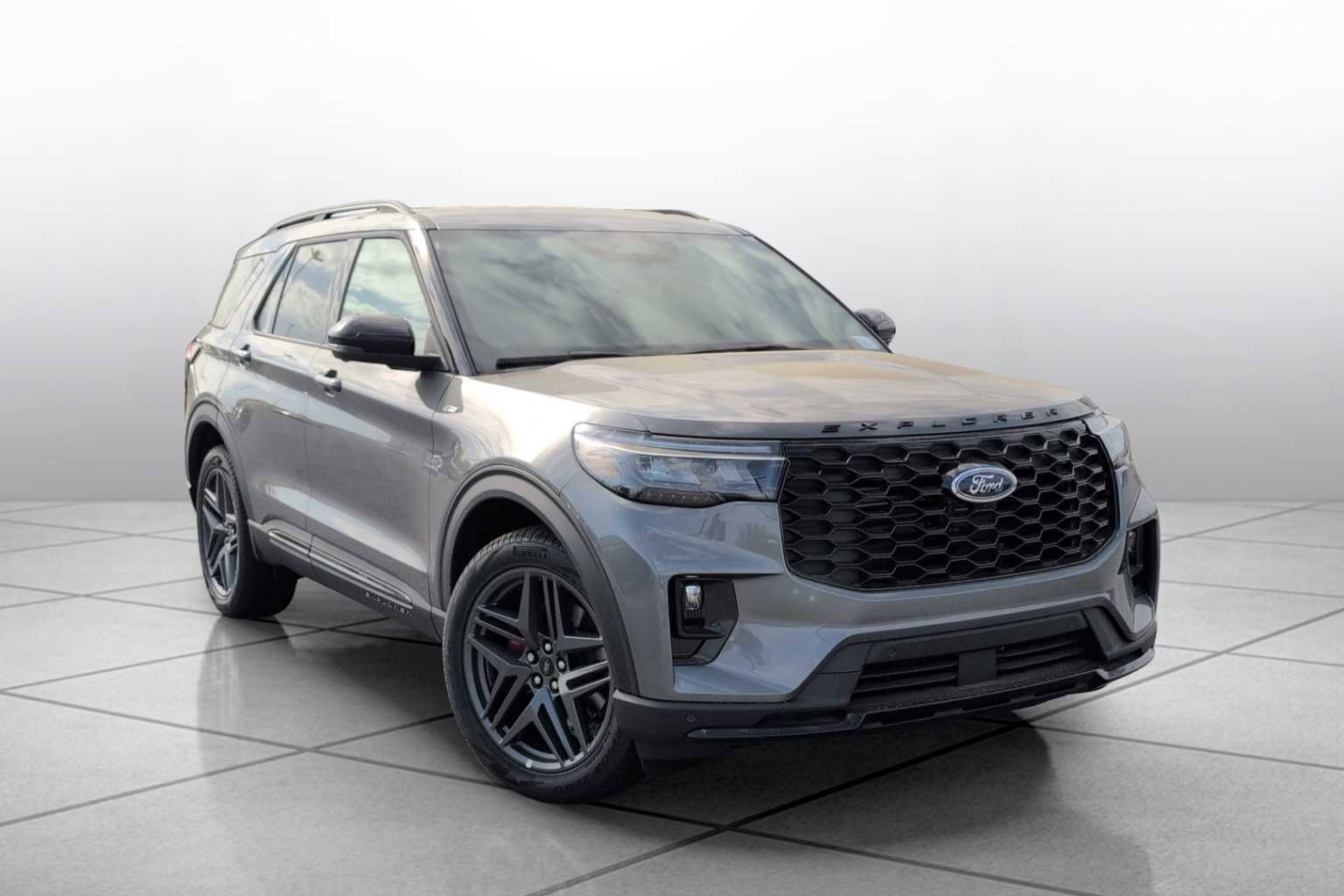 New 2026 Ford Explorer ST-Line w/ ST-Line Street Pack video 2