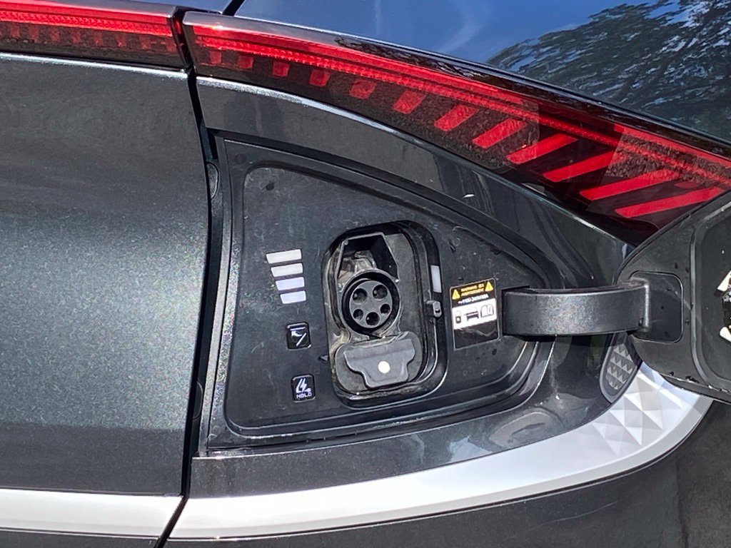 Used 2024 Kia EV6 Light RWD image 14