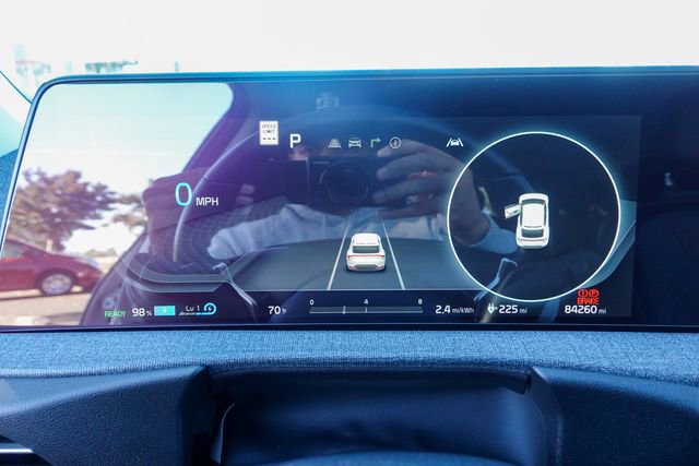 Used 2022 Kia EV6 Light image 16