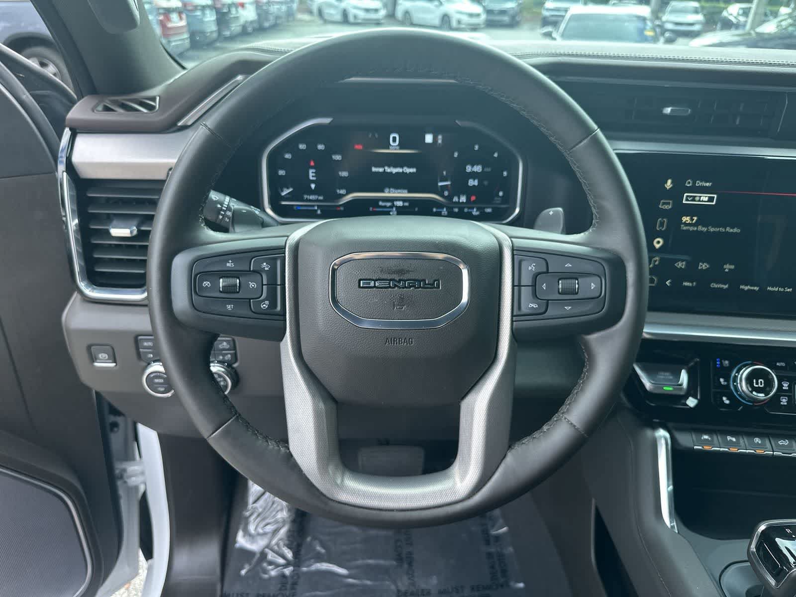 Used 2023 GMC Sierra 1500 Denali w/ Technology Package AWD/4WD image 17
