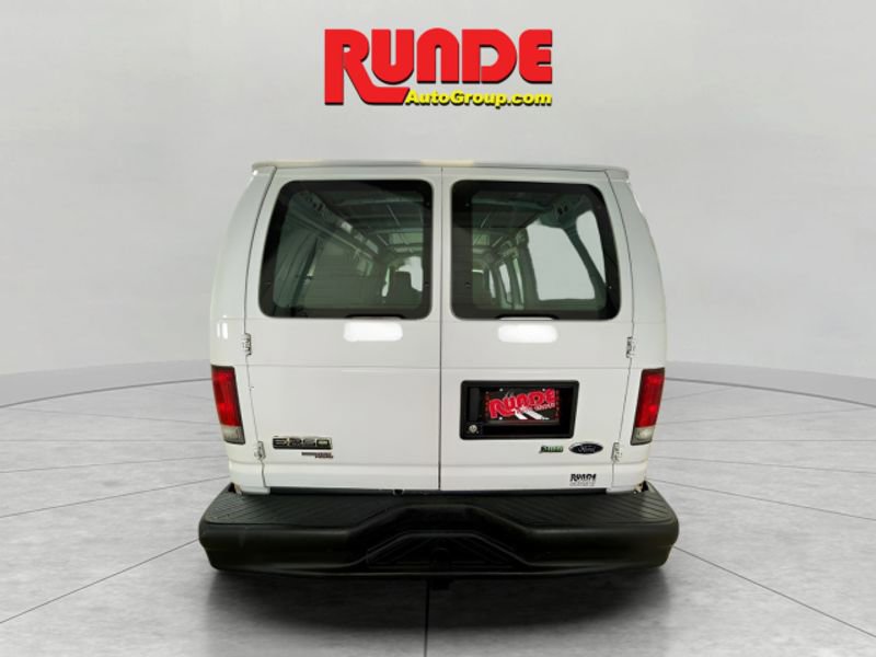 Used 2013 Ford E-250 and Econoline 250 w/ Commercial Cargo Van Pkg RWD image 4