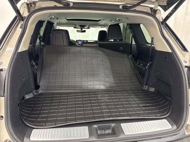 Used 2023 INFINITI QX60 Sensory AWD/4WD image 10
