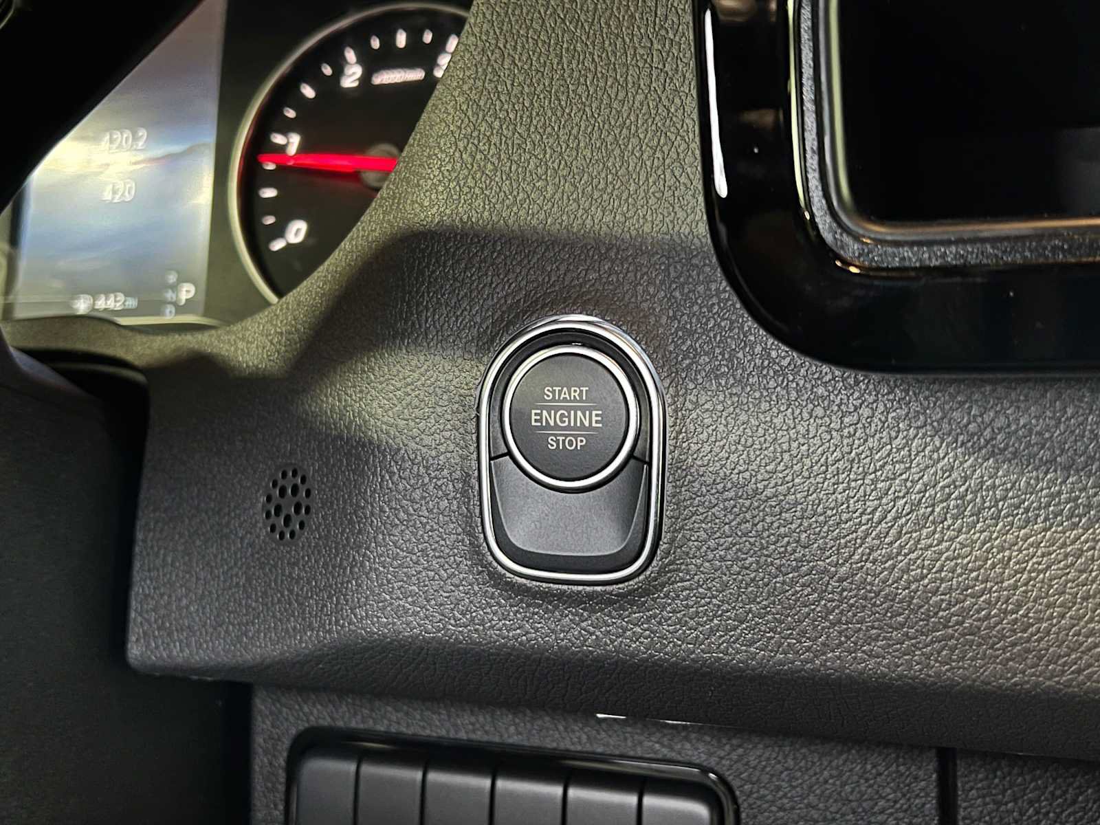 Used 2025 Mercedes-Benz Sprinter 2500 image 30