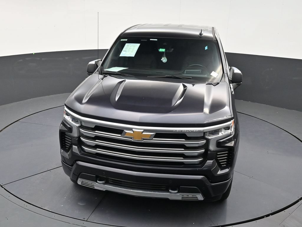 Used 2024 Chevrolet Silverado 1500 High Country w/ Technology Package RWD image 19