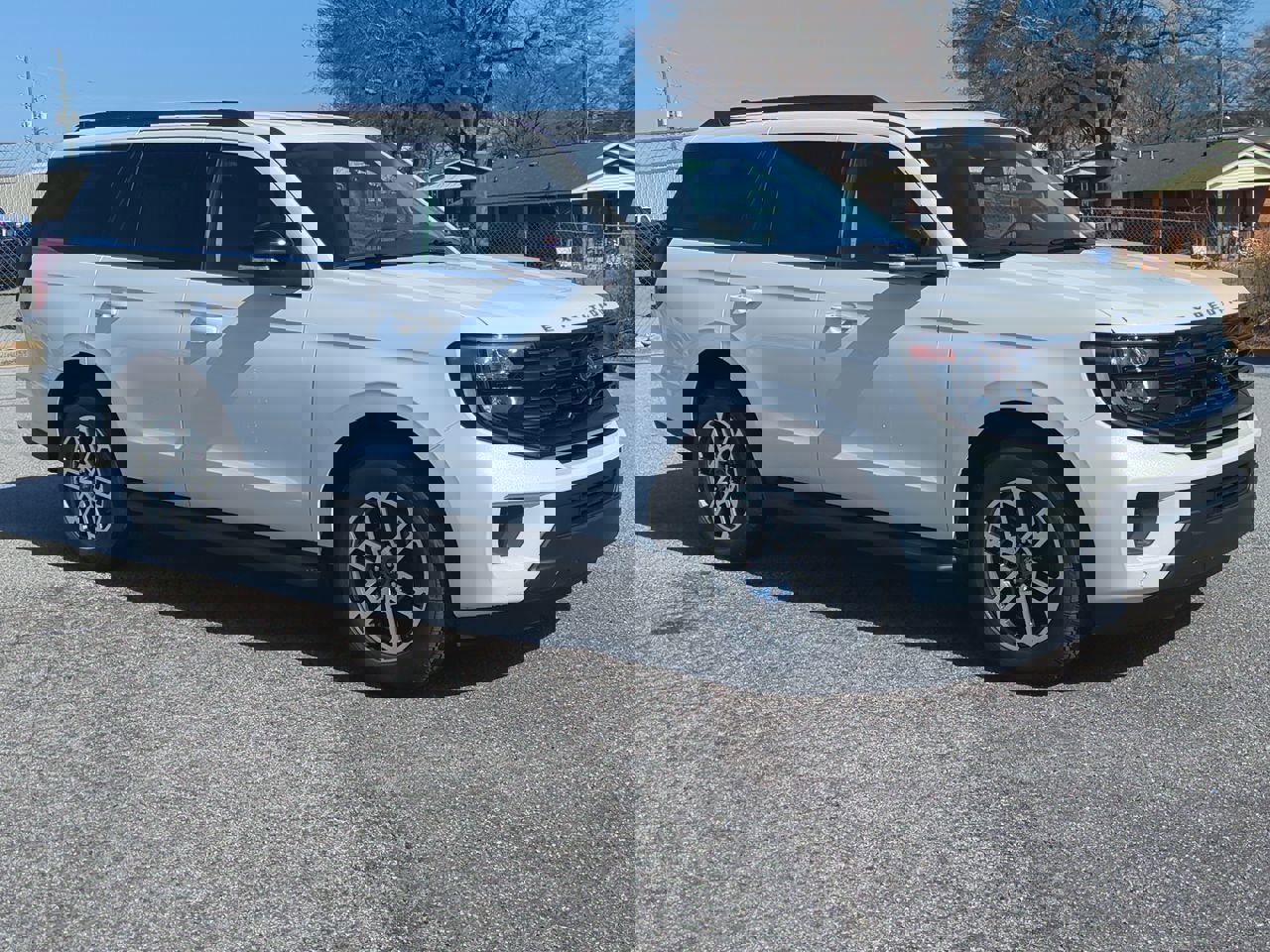 New 2026 Ford Expedition Active image 3