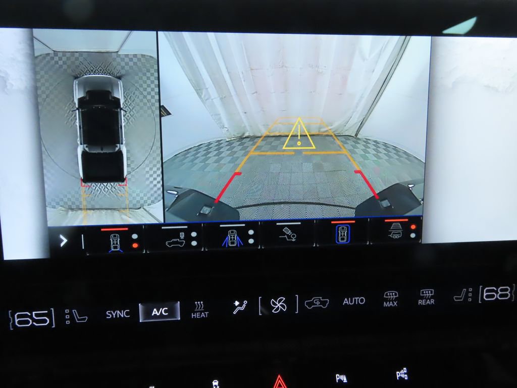 Used 2024 GMC Hummer EV 3X w/ LPO, Illumination Package image 15