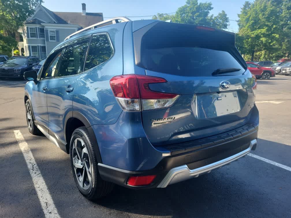 Used 2022 Subaru Forester Touring AWD/4WD image 6