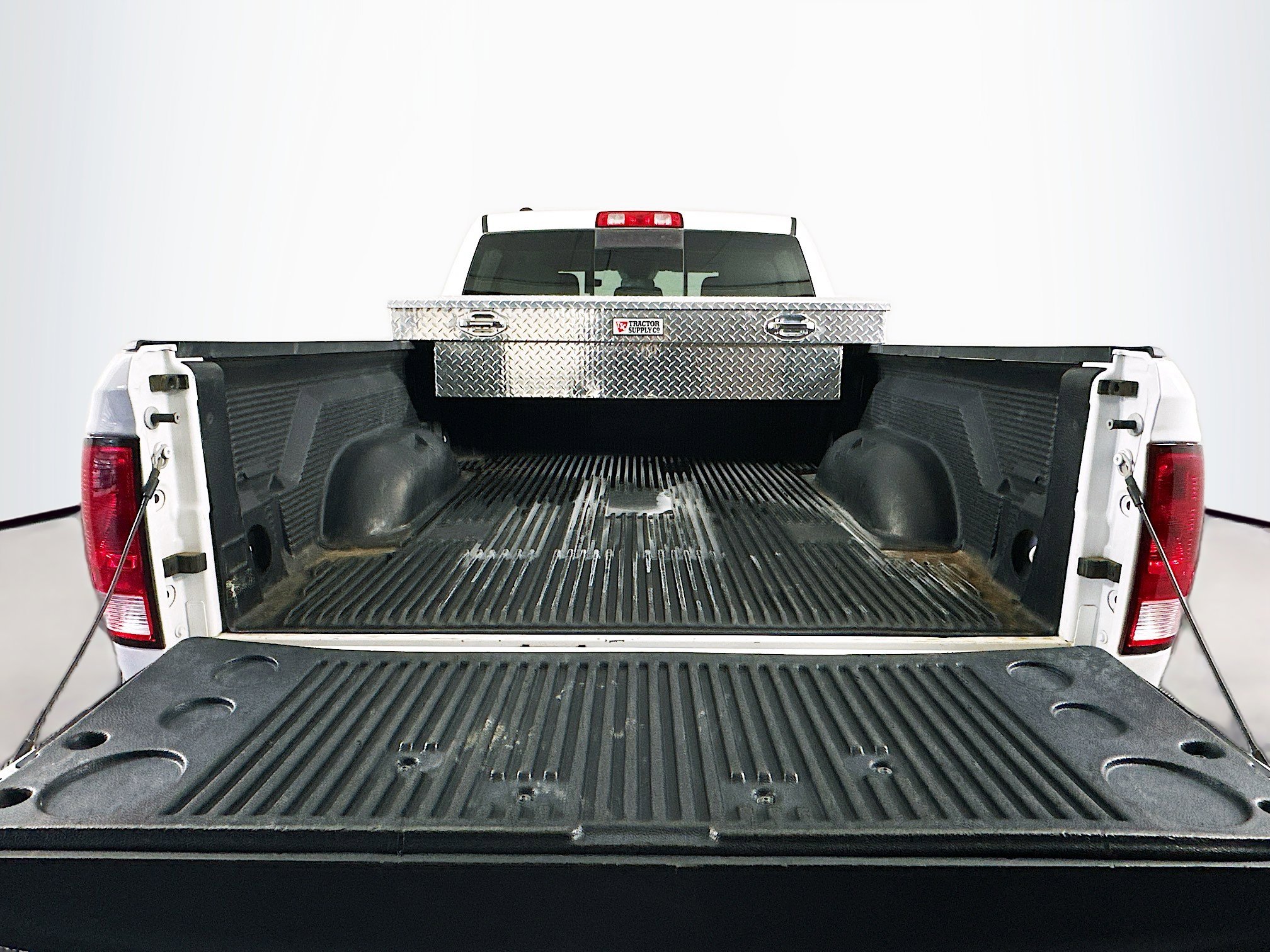 Used 2019 RAM 1500 Classic SLT image 26