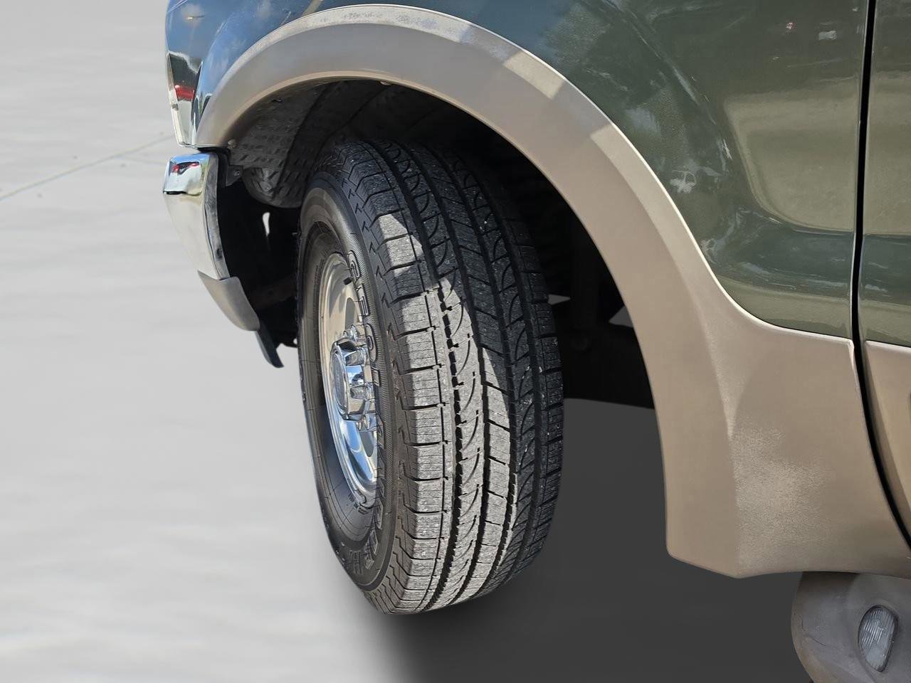 Used 2001 Ford Excursion Limited RWD image 40