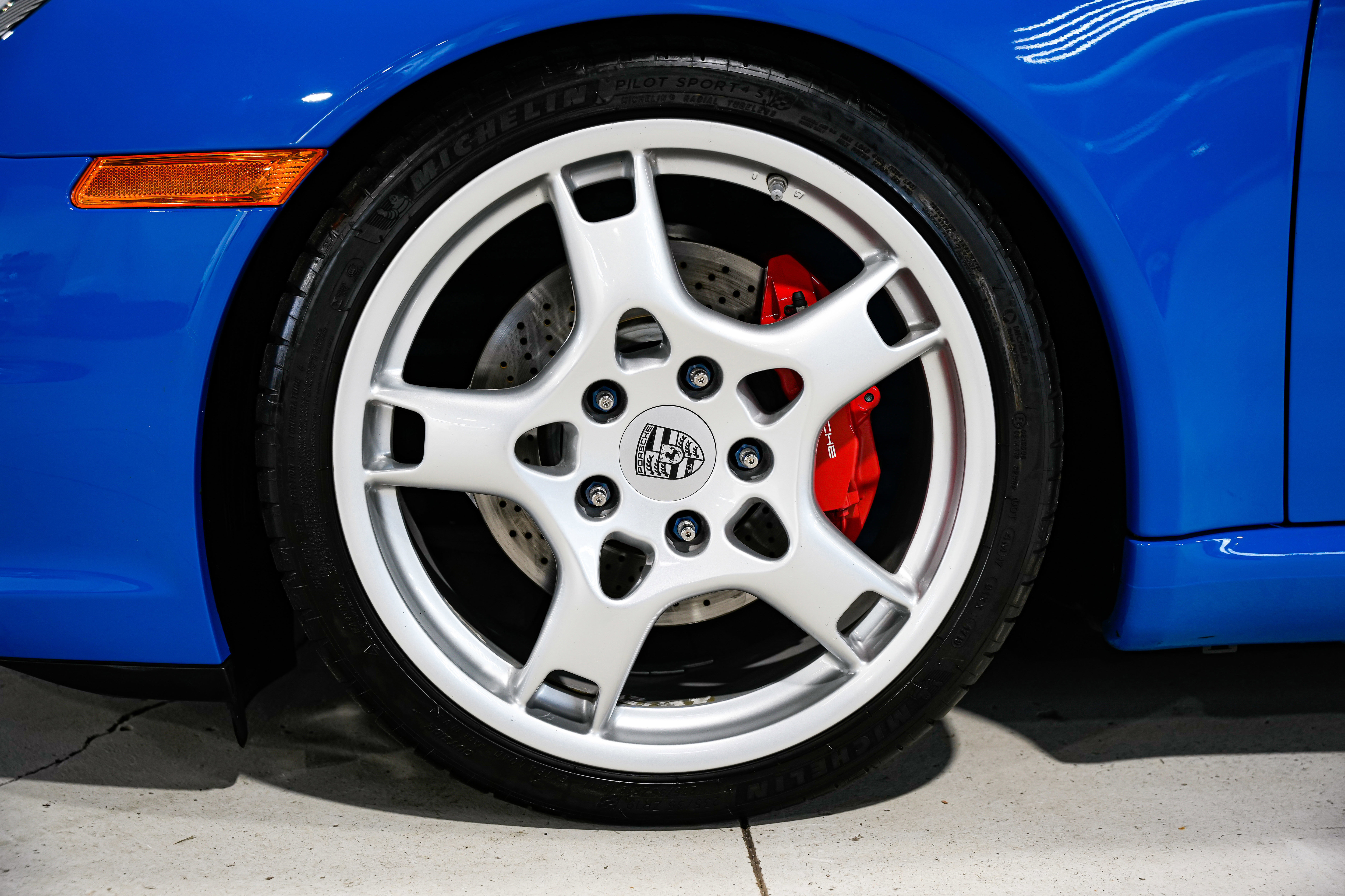 Used 2006 Porsche 911 Carrera S RWD image 41