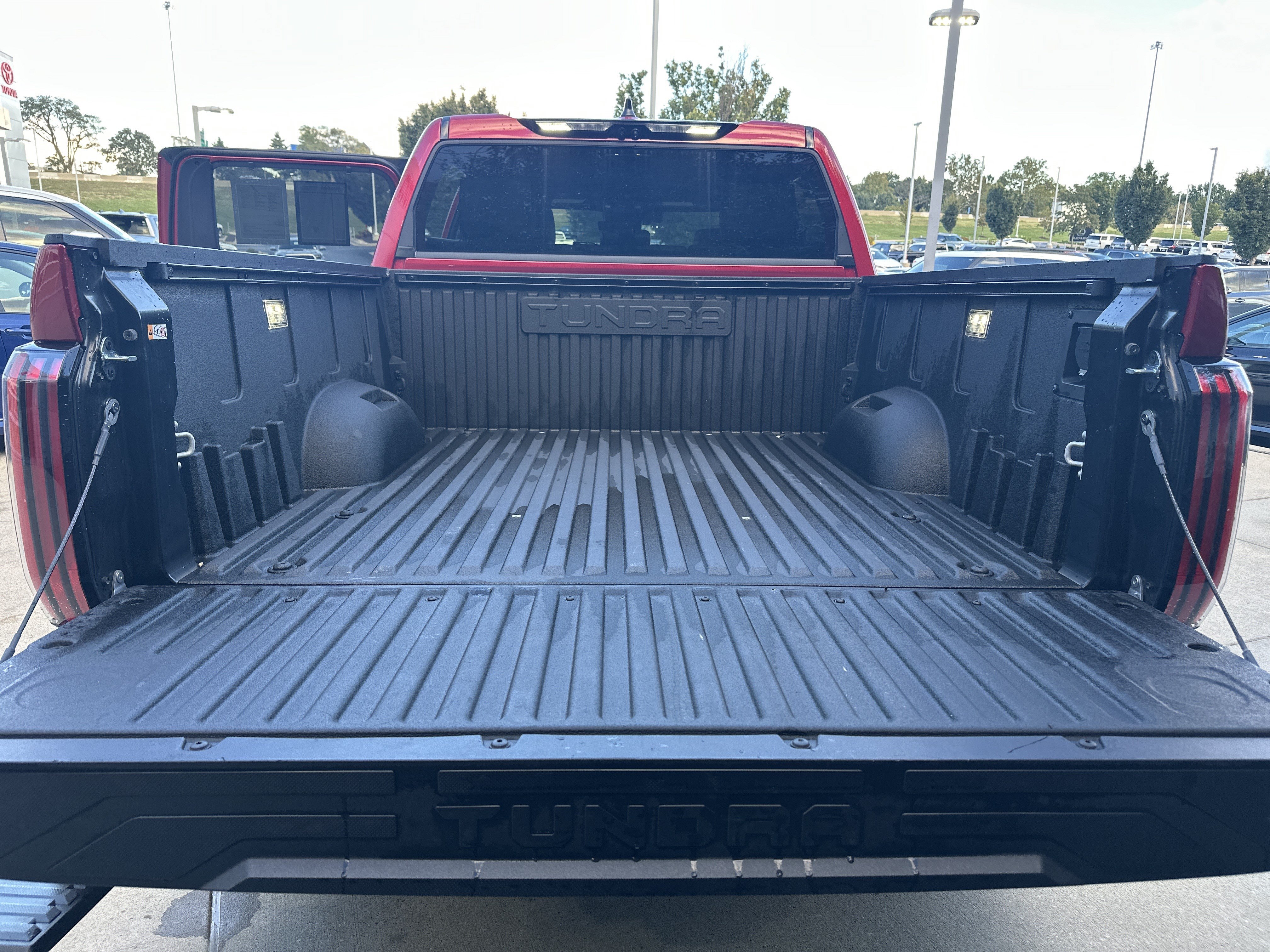 Used 2026 Toyota Tundra Platinum AWD/4WD image 31