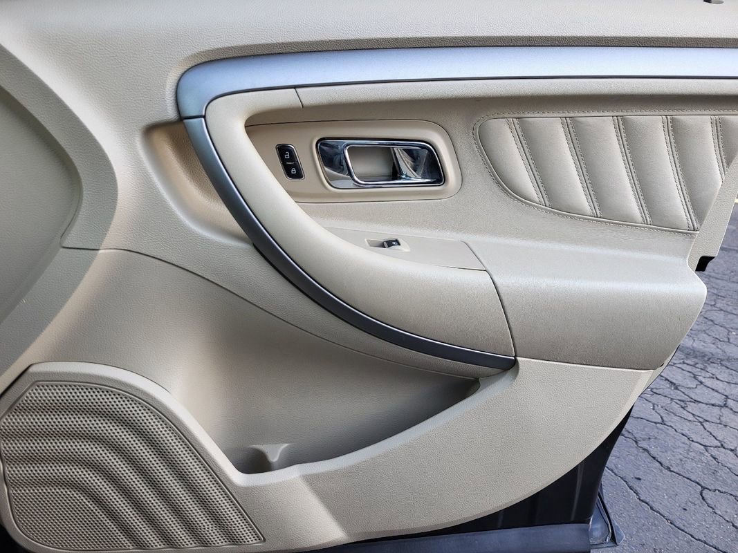 Used 2014 Ford Taurus SEL w/ Equipment Group 201A image 20