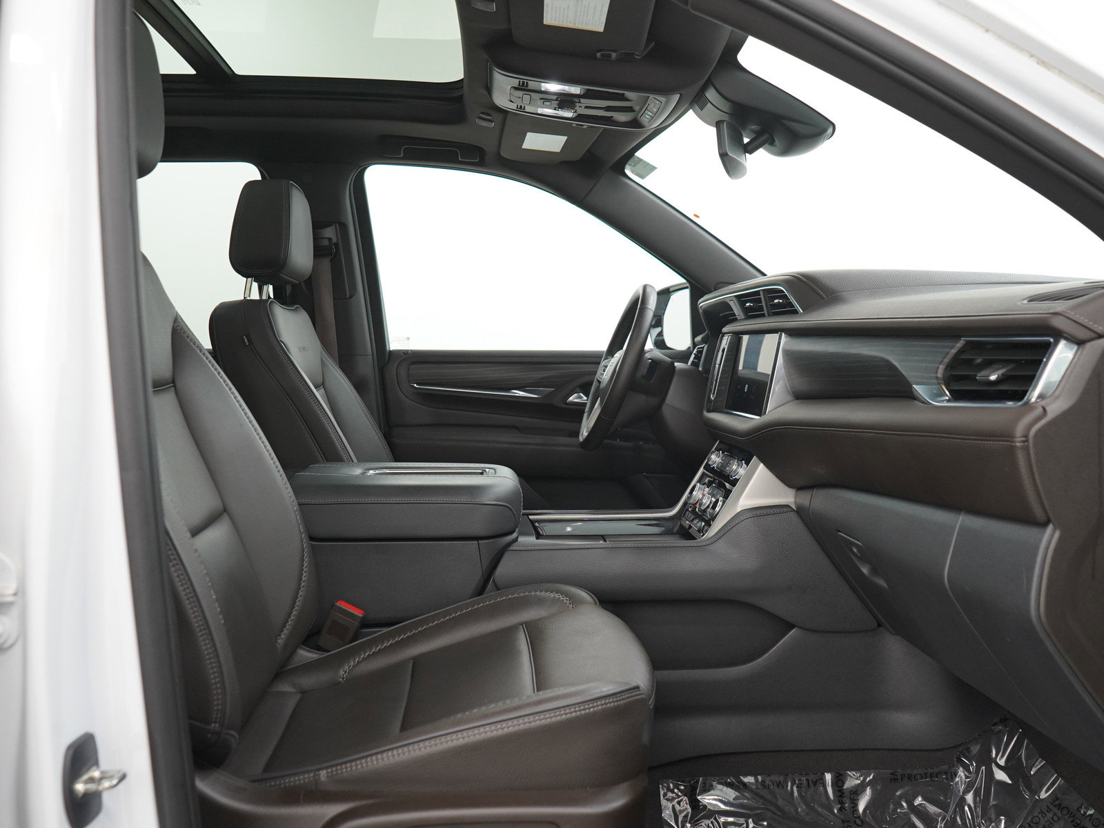 Used 2023 GMC Yukon Denali AWD/4WD image 14