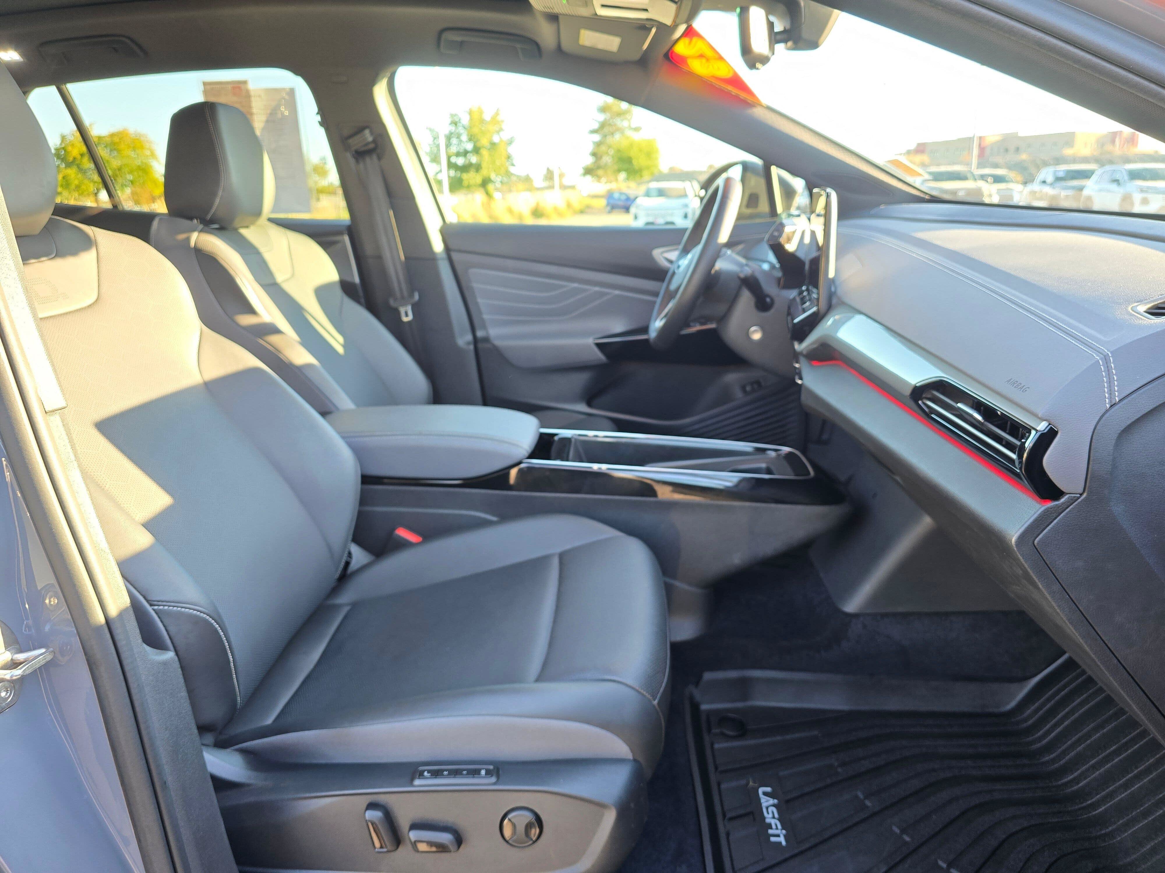 Used 2023 Volkswagen ID.4 Pro S AWD/4WD image 10