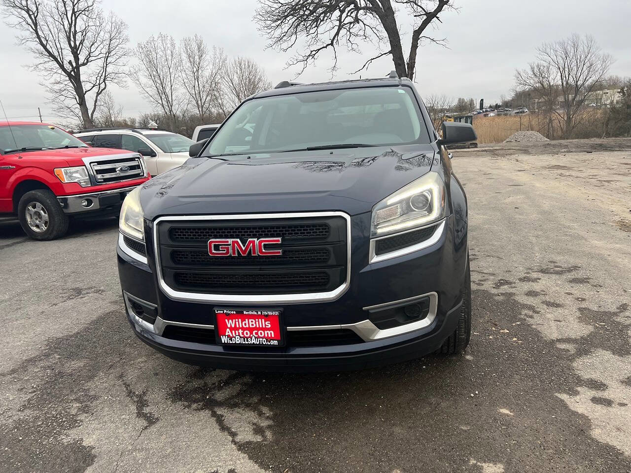 Used 2015 GMC Acadia SLE image 2