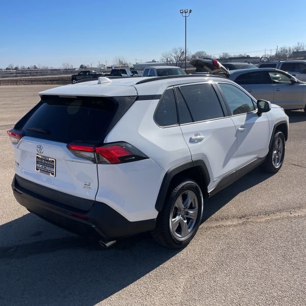 Used 2023 Toyota RAV4 XLE image 5