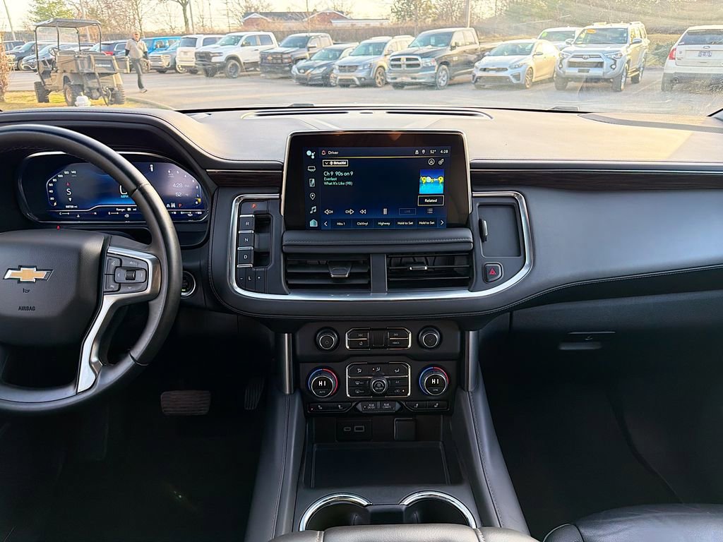 Used 2024 Chevrolet Suburban LT image 21