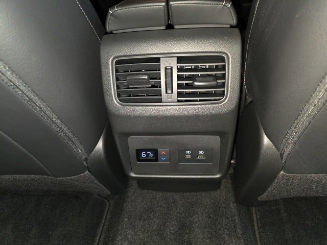 Used 2023 Nissan Rogue SL w/ SL Premium Package image 15