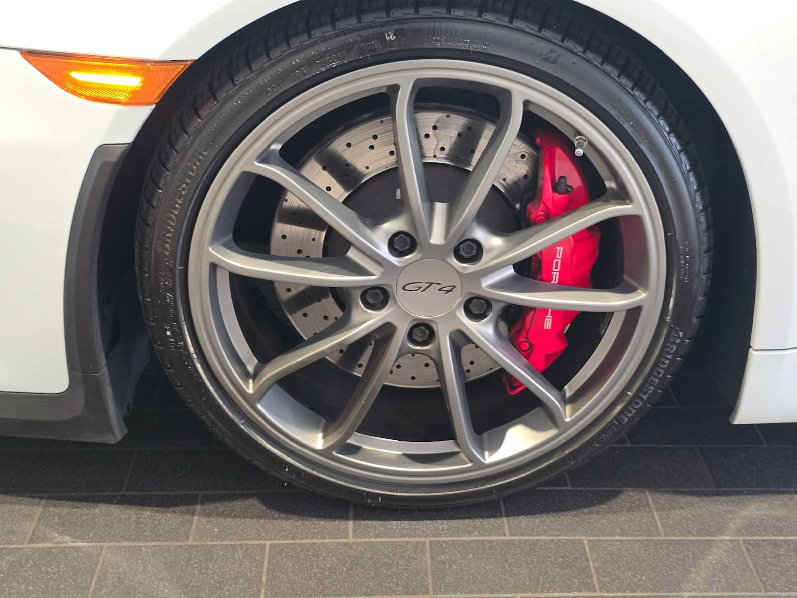 Used 2016 Porsche Cayman GT4 RWD image 11