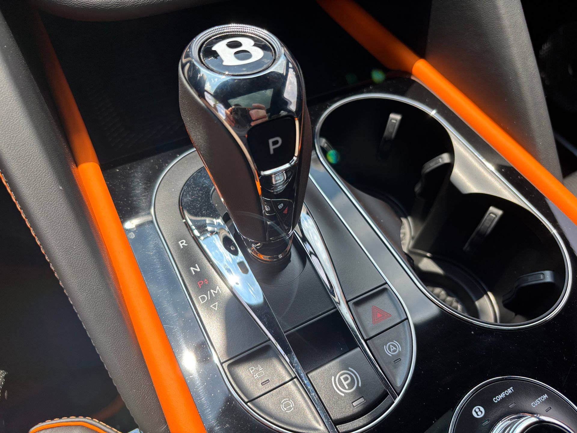 New 2025 Bentley Bentayga image 48