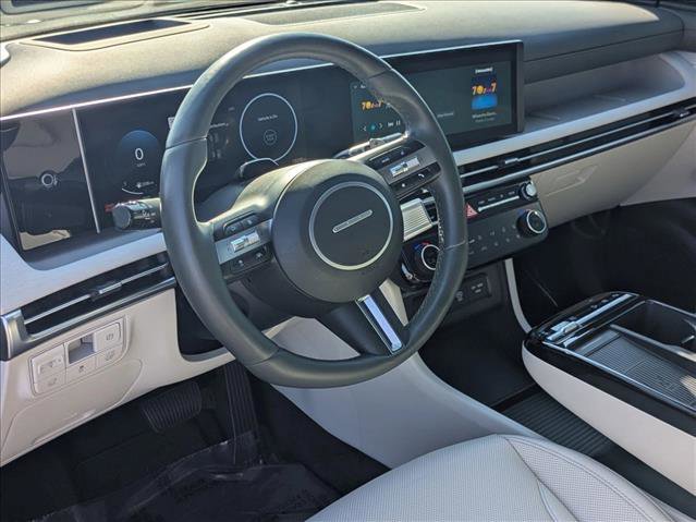 Used 2025 Hyundai Tucson Limited image 9