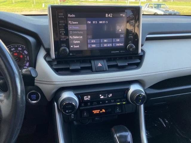 Certified 2019 Toyota RAV4 XLE w/ Convenience Package AWD/4WD image 96
